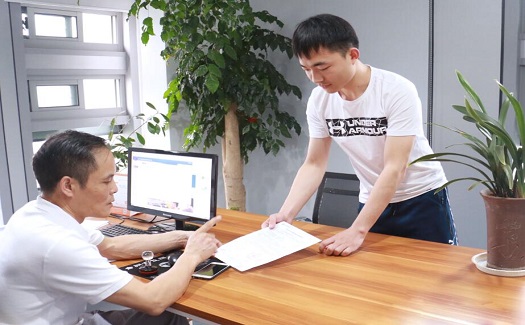 中非經(jīng)貿(mào)港財(cái)務(wù)部實(shí)習(xí)生的一天