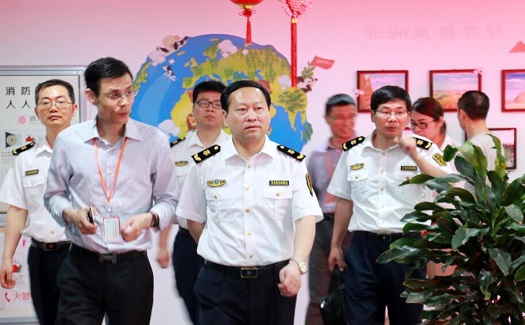 臺(tái)州市出入境檢驗(yàn)檢疫局領(lǐng)導(dǎo)送服務(wù)到中非經(jīng)貿(mào)港